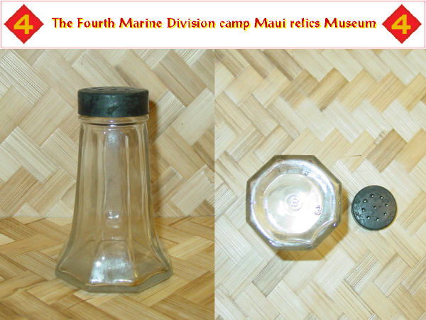Pepper shaker bottle