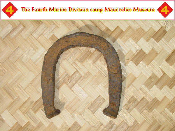 Tossing horse shoe