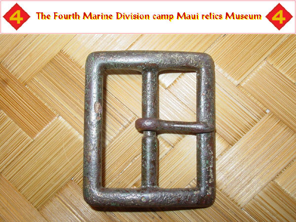 Dress uniform belt buckle
